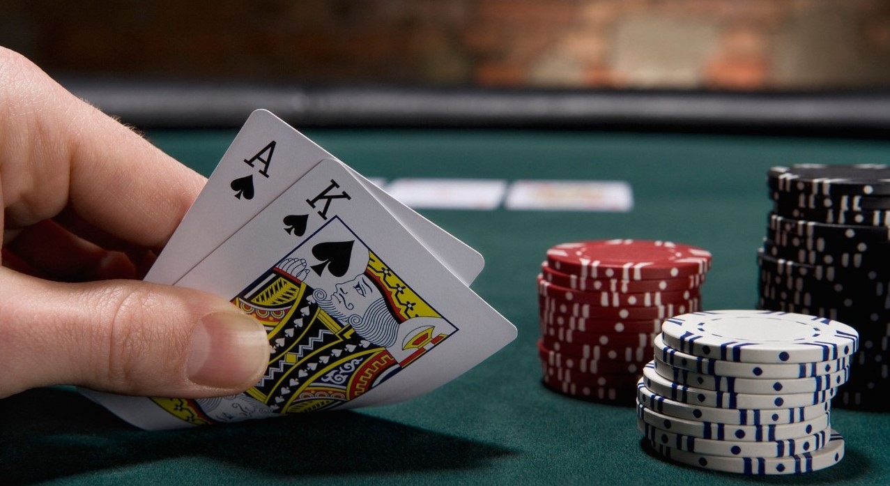 Bật mí cách tối ưu lợi nhuận cược khi chơi poker với Rake